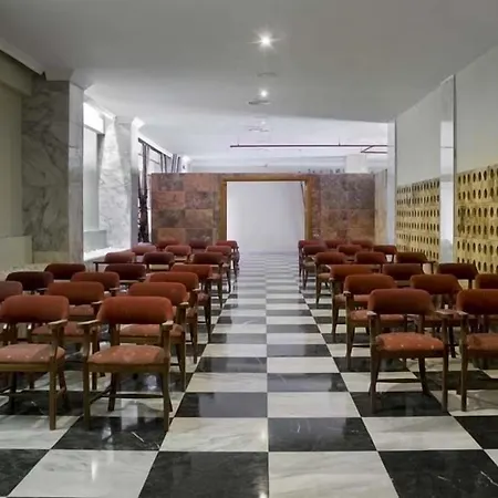 Piramides Playa de las Americas (Tenerife)