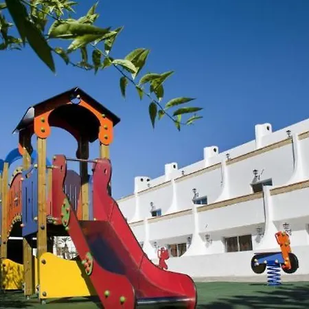 Piramides Playa de las Americas (Tenerife)