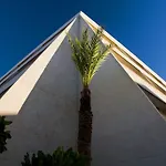 Hotell Piramides 3*