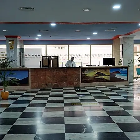 Hotel Piramides 3*