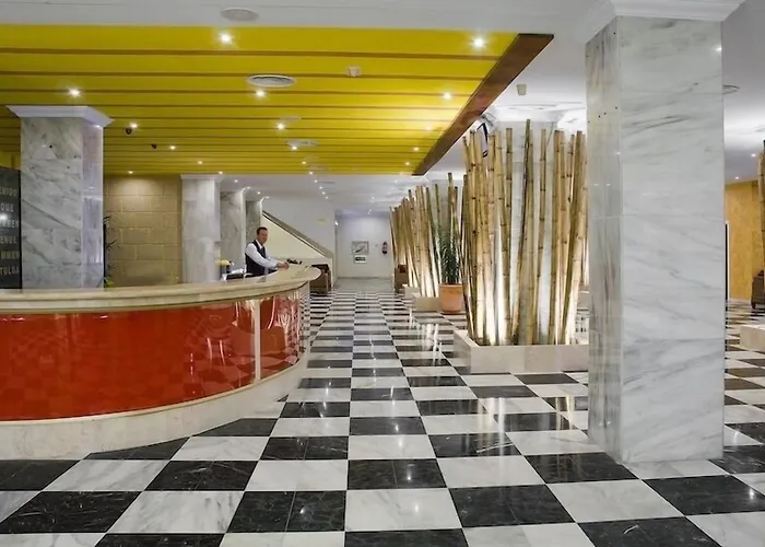 Отель Piramides 3*