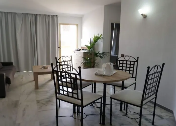 Отель Piramides