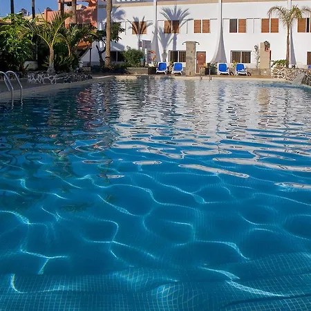 Ξενοδοχείο Piramides 3*