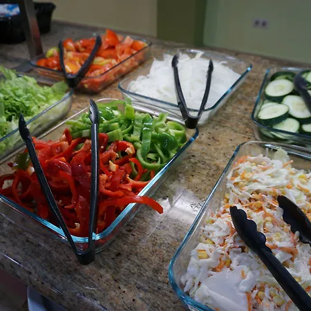 Ξενοδοχείο Piramides 3*